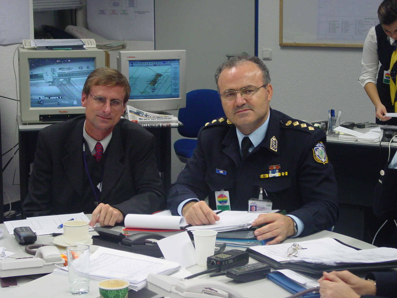 AIA Krisenstab mit Peter H&ouml;bel, crisadvice und Pol.Col. Gregory al.Papagiannis